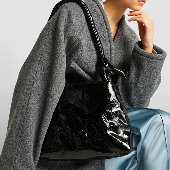 🌿 KASSL Bag Lady Lacquered Leather Shoulder Bag in Black - Picture 14 of 17